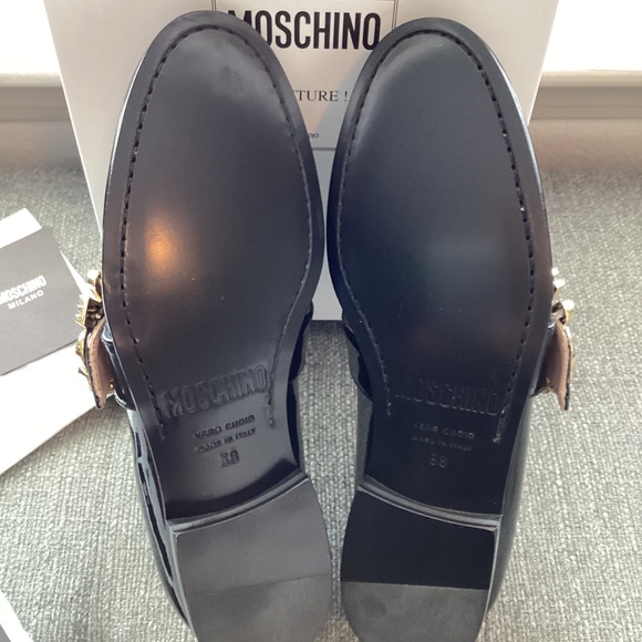 Moschino Logo Chain Loafer (Women) 8US / 38EU - Picture 5 of 16